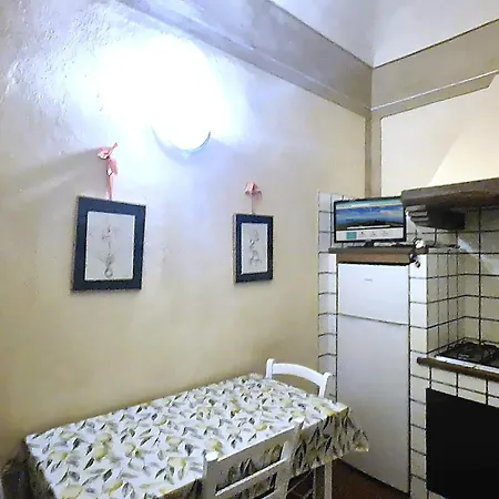 Sant'anna Del Volterraio - Bilocale Piazzetta Apartament Bagnaia (Livorno)